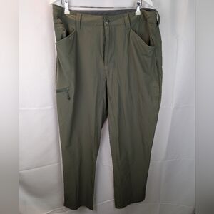 Patagonia Men's Forest Green Cargo Pants